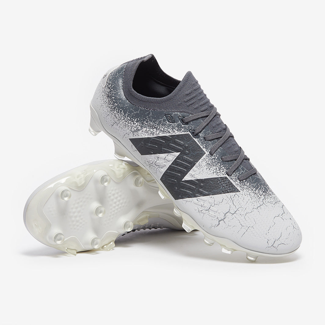 New Balance Tekela V4+ Pro Low-Cut Firm Ground - Graphite - Adult