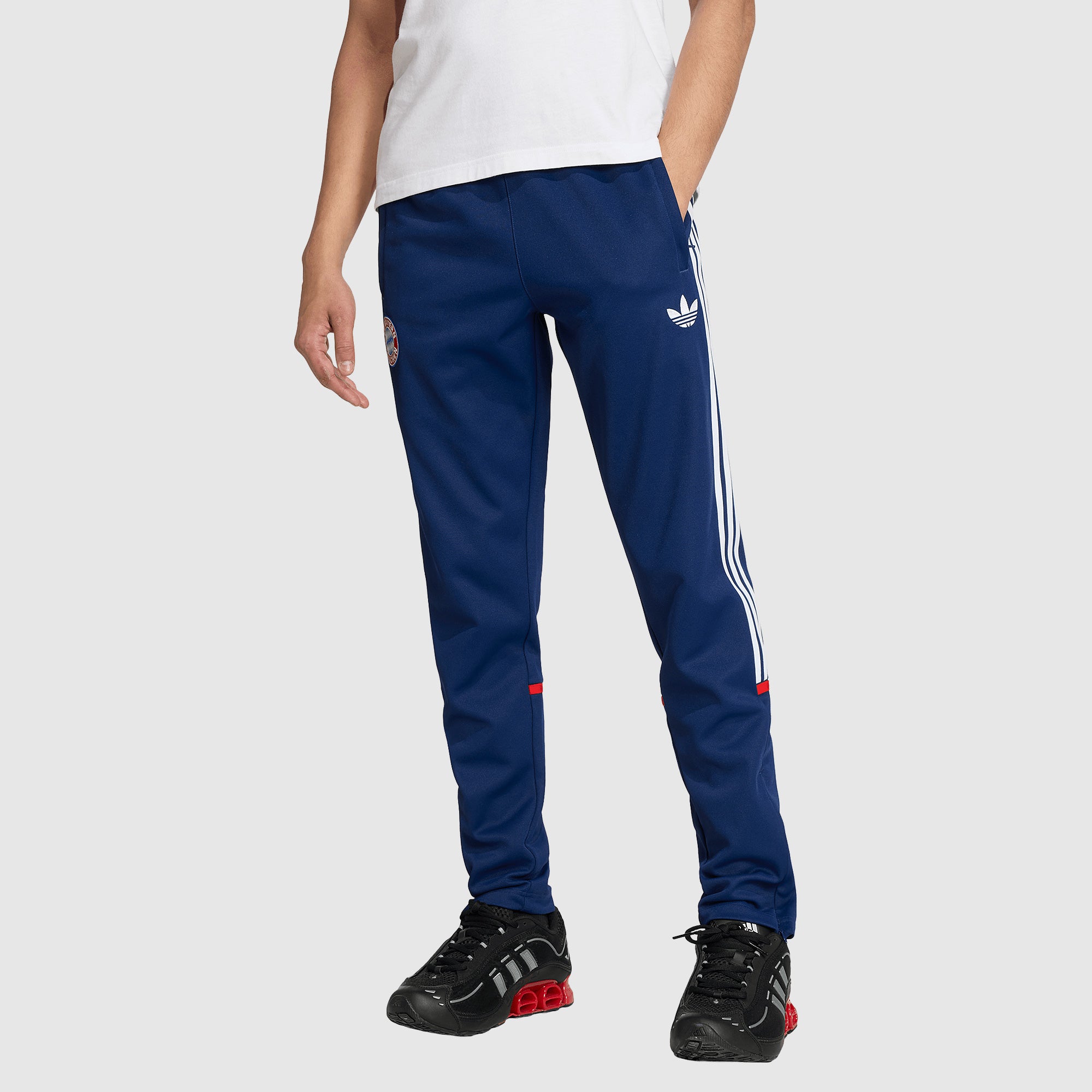 adidas Bayern Munich 25/26 Lifestyler Track Pant - Dark Blue