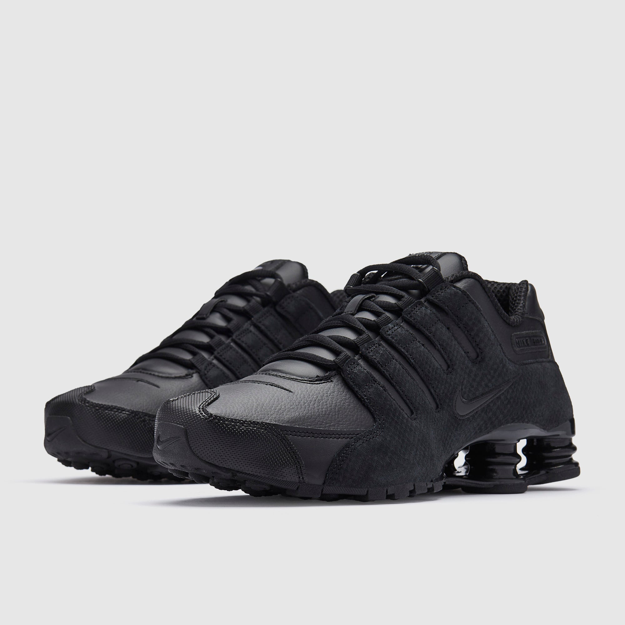 Nike Sportswear Shox NZ - Black - Trainers