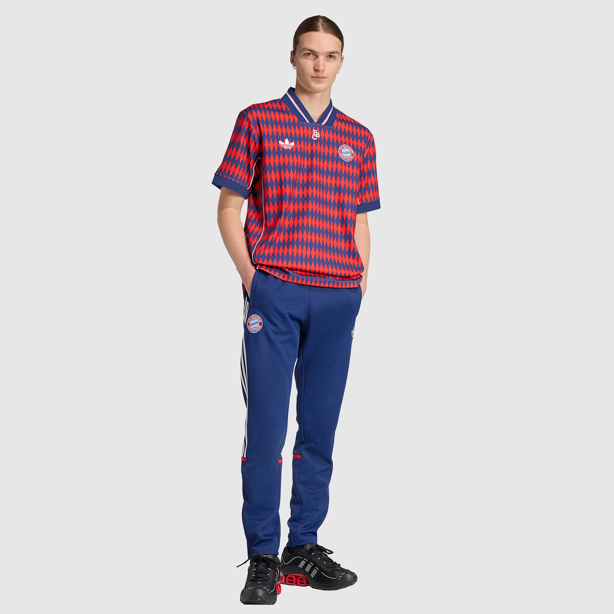 adidas Originals Bayern Munich 25/26 Lifestyler Shirt - Red/Dark