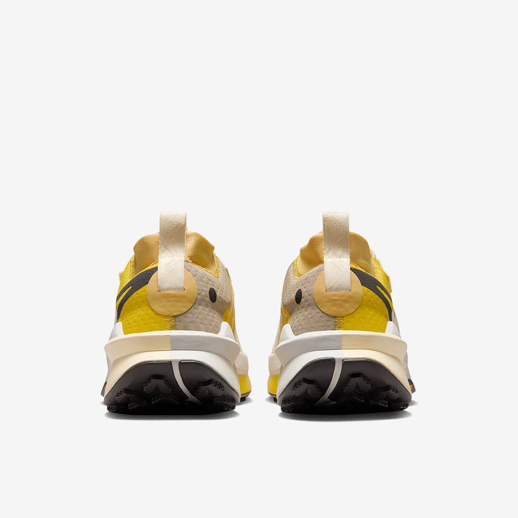 Nike Zegama Trail 2 - Alabaster/Medium Ash/Lightening - Mens Shoes
