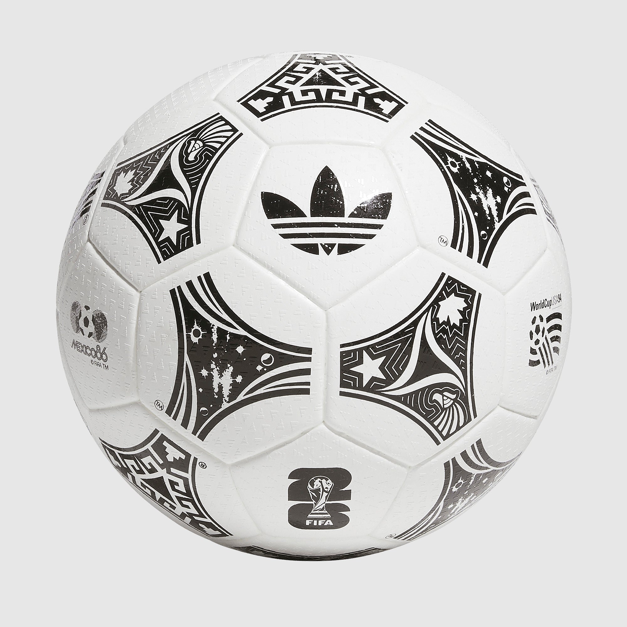 adidas FIFA World Cup 2026 Trionda Official Mash Up Match Football