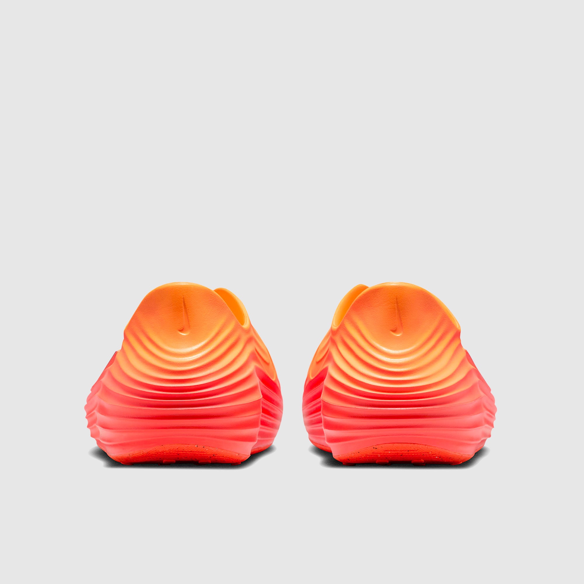 Nike Sportswear ReactX Rejuven8 - Topaz Gold/Lt Crimson/Turf