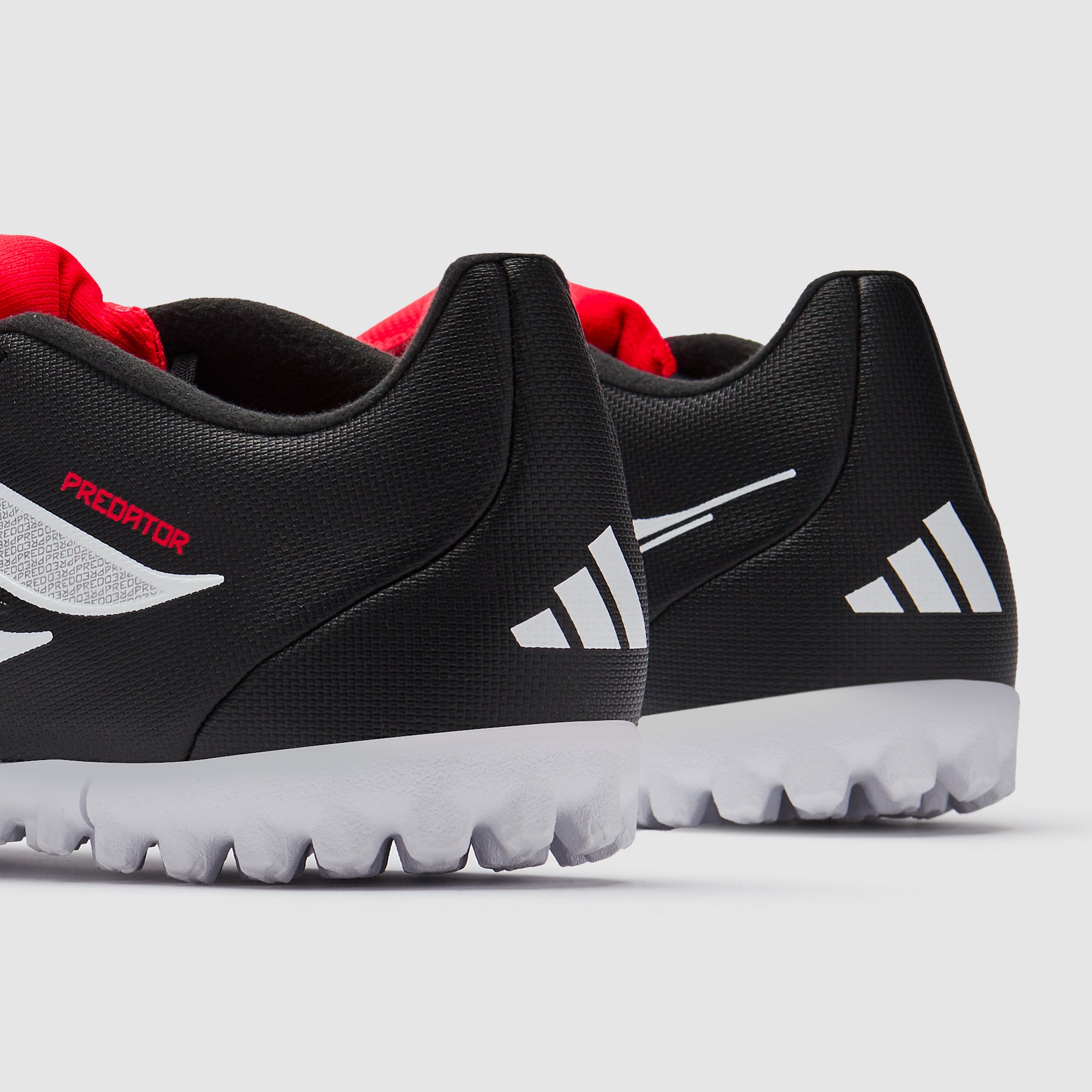 adidas Predator Club Tongue Turf - Core Black/Ftwr White/Lucid Red