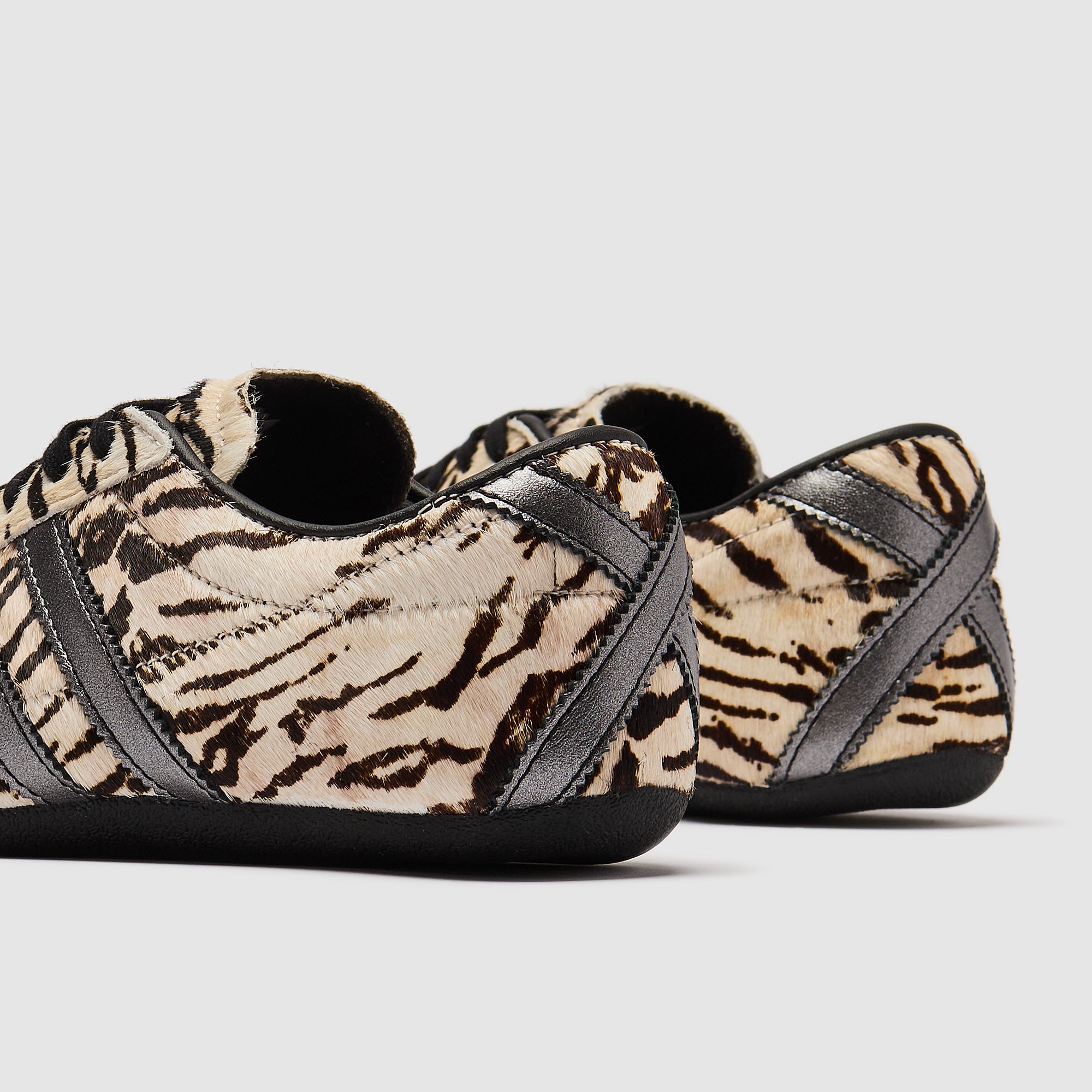 adidas Originals Womens Tokyo - Off White/Core Black/Wonder White