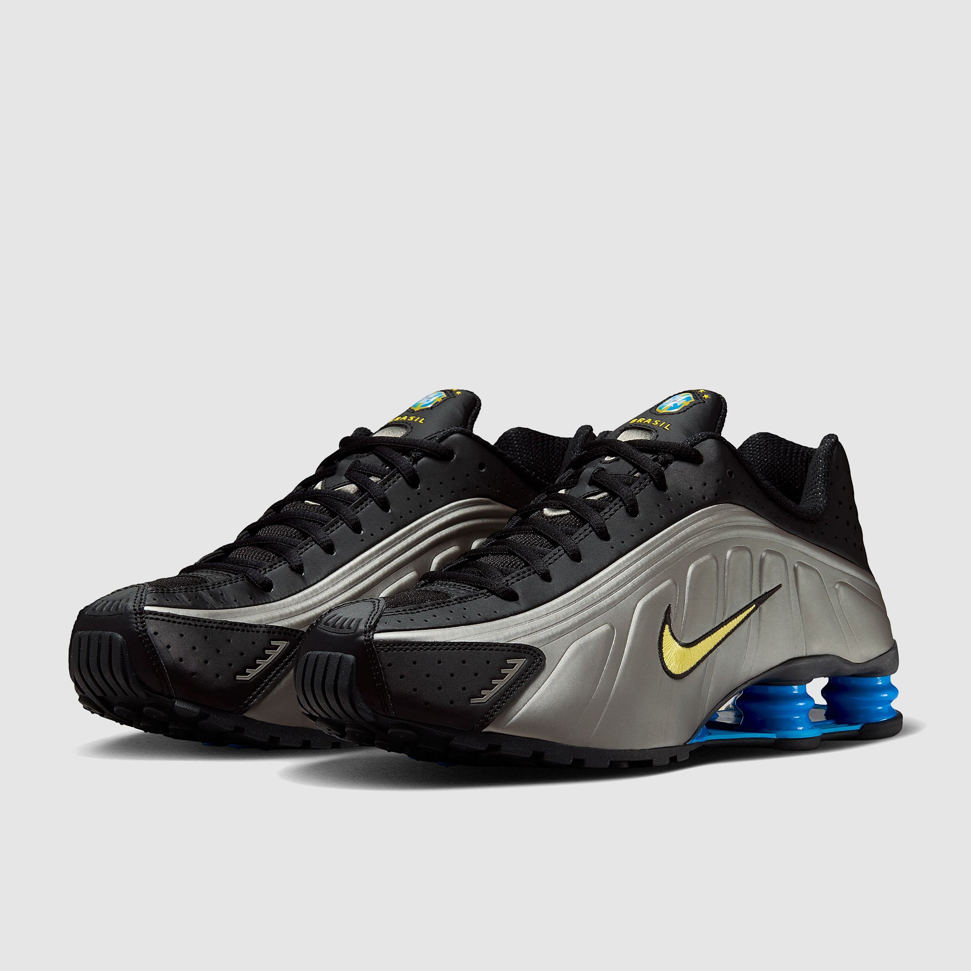 Nike Sportswear Shox R4 - Black/Canary/Metallic Pewter/Lt Photo